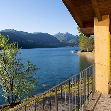Violina Casa Vacanze เปตเตนาสโก ภายนอก รูปภาพ